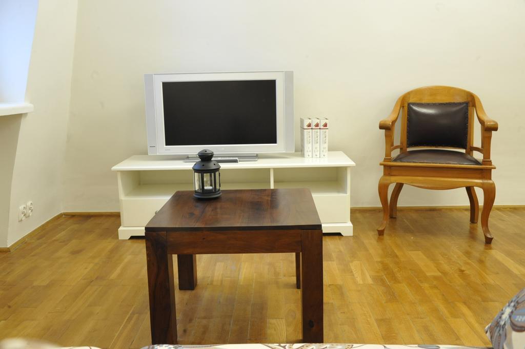 Milotu - Apartament Uniwersytecki Warsaw Exterior photo